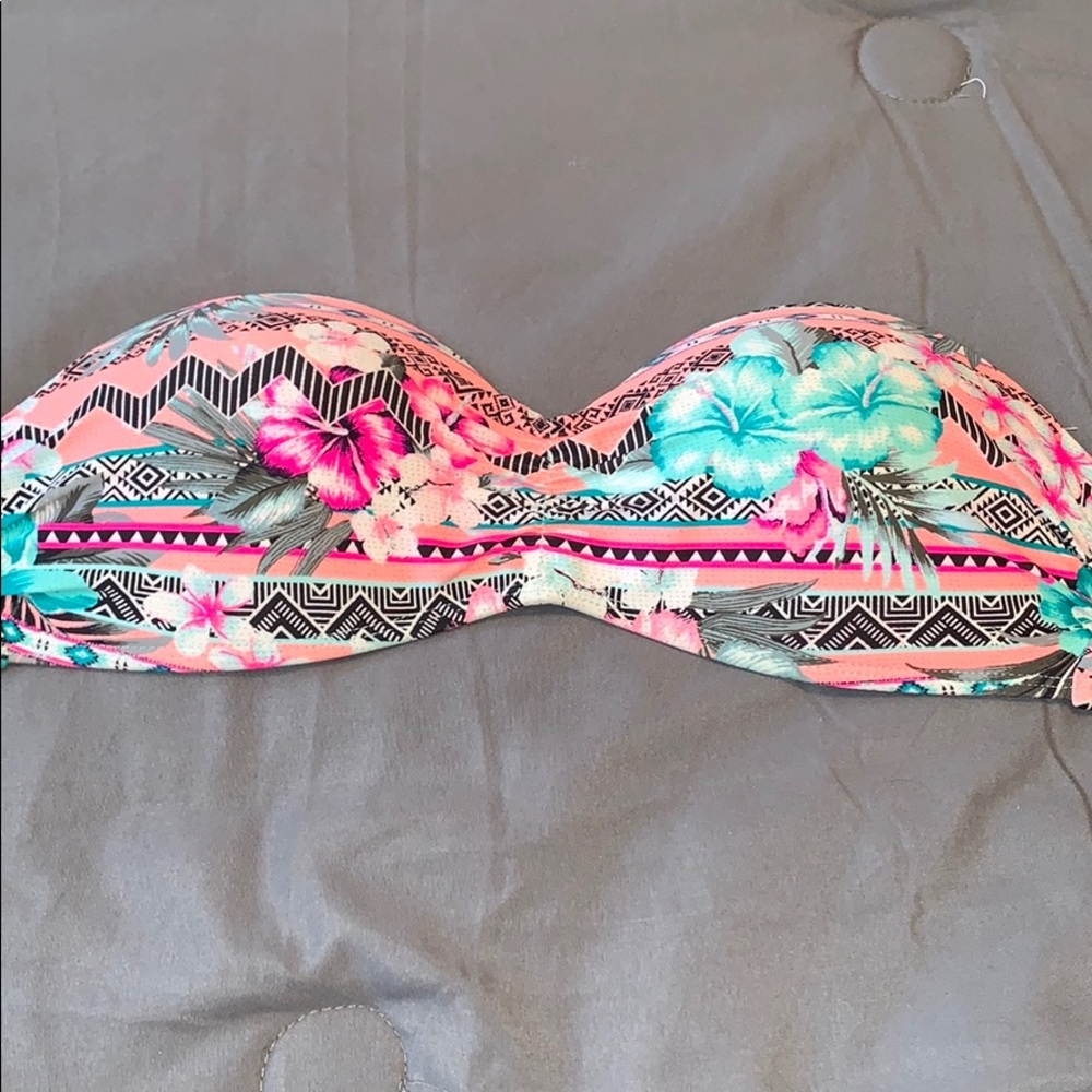 strapless bikini top. tropical theme